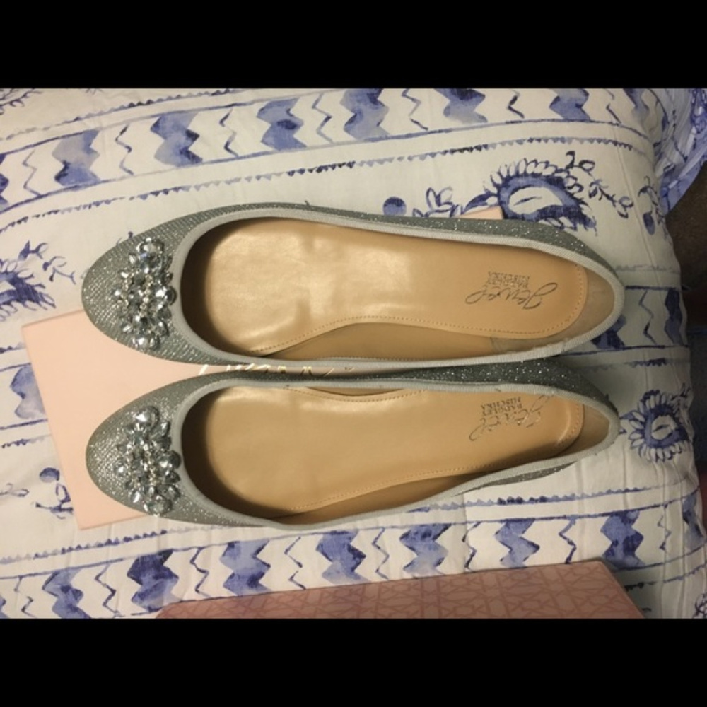 Badgley Mischka silver jeweled flats